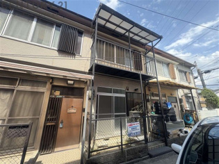 甲風園3丁目テラスの外観