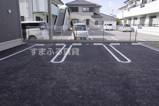【駐車場】