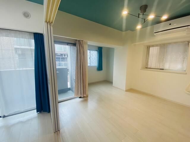 国分寺市本多２丁目の中古マンションの居間・リビング