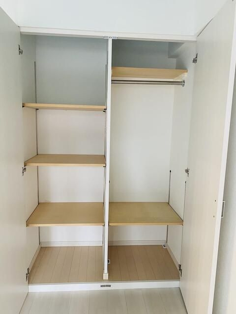 国分寺市本多２丁目の中古マンションの収納