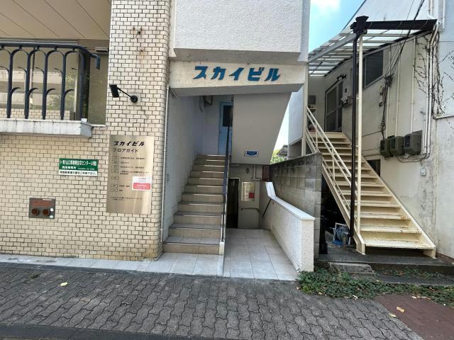 スカイビルのエントランス