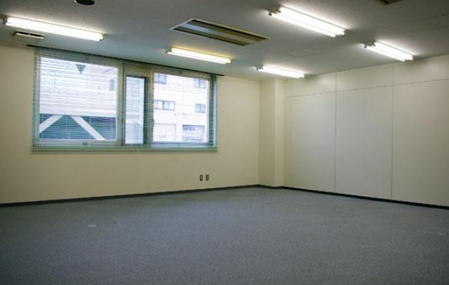 近江八幡市鷹飼町の事務所の内装