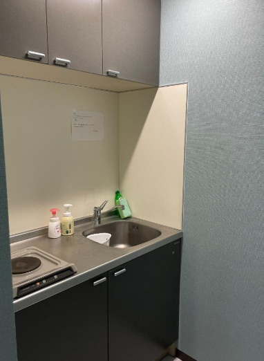 近江八幡市鷹飼町の事務所のキッチン