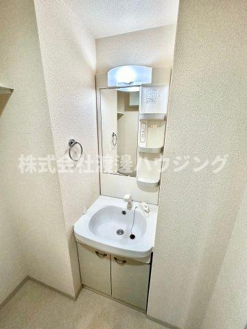 Luxe豊津の洗面所