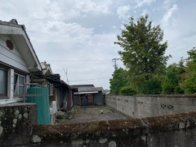 西条市飯岡の外観