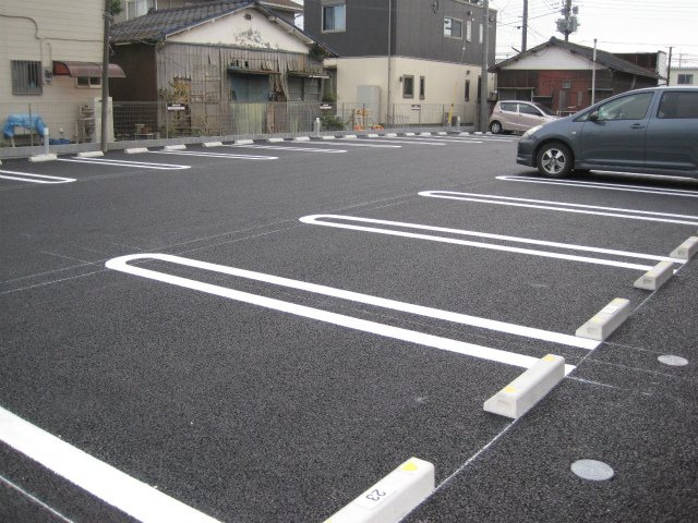 リヴェール乙女Ｂの駐車場