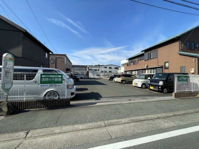 ぷち蔵高林の駐車場