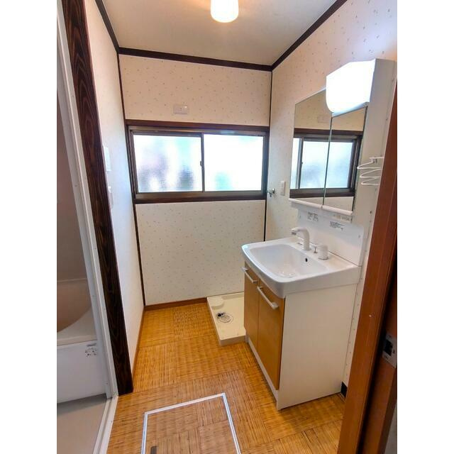 売中古戸建　中央区米津町の独立洗面台