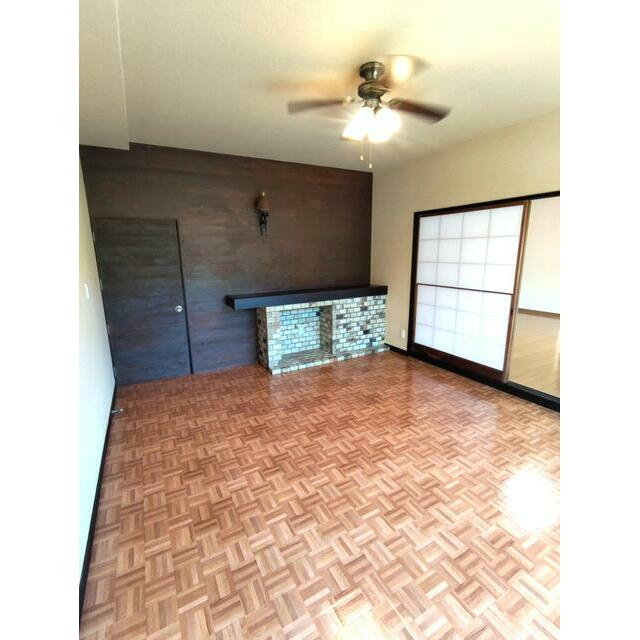 売中古戸建　中央区米津町の洋室