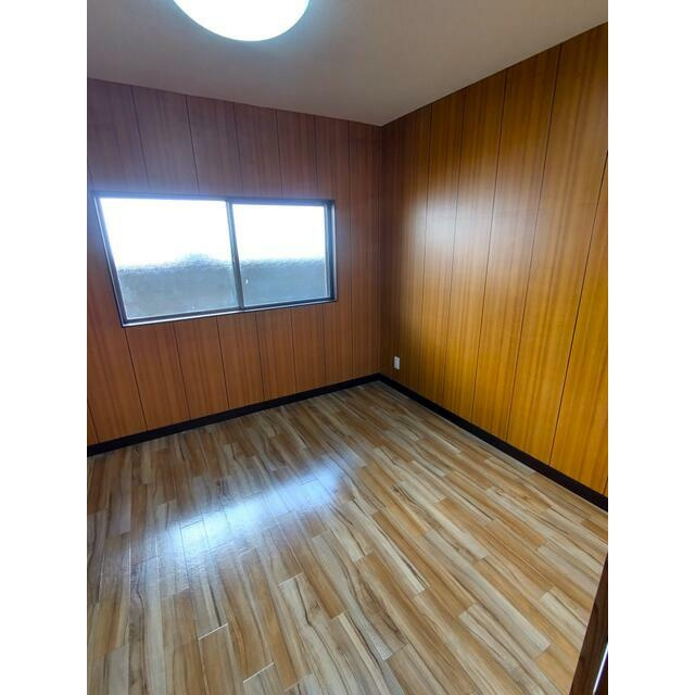 売中古戸建　中央区米津町の洋室