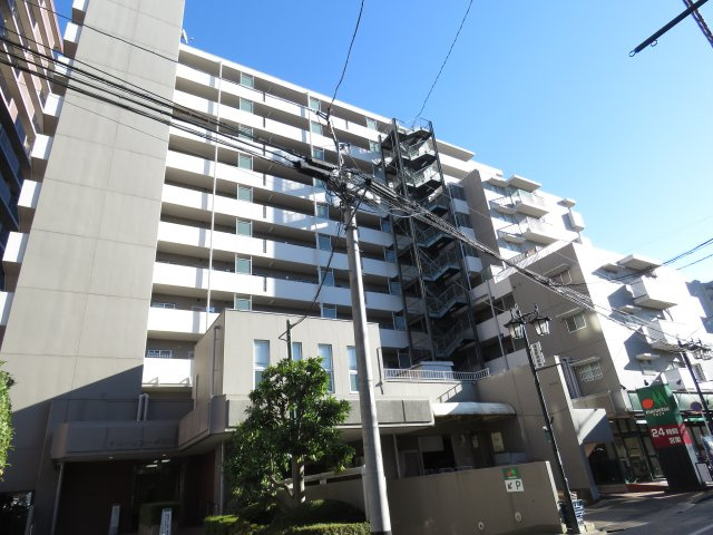 グリーンコーポ川越の外観