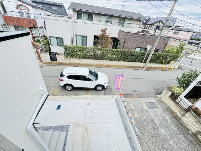 松戸市二十世紀が丘戸山町新築戸建【大橋小学校：4分】の展望|寝室前バルコニーより道路側眺望