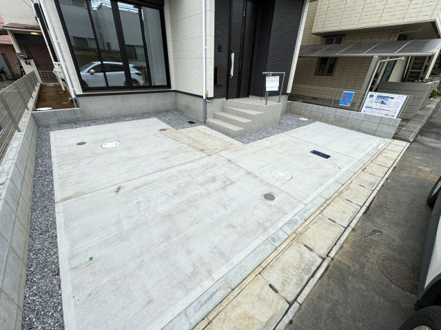 松戸市二十世紀が丘戸山町新築戸建【大橋小学校：4分】の駐車場|駐車スペース・２台駐車可
