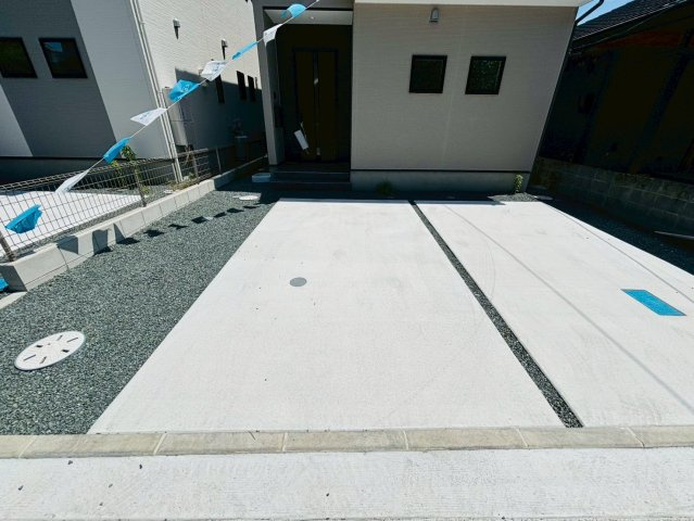よかタウン／菊池郡大津町大津４期／２号棟の駐車場