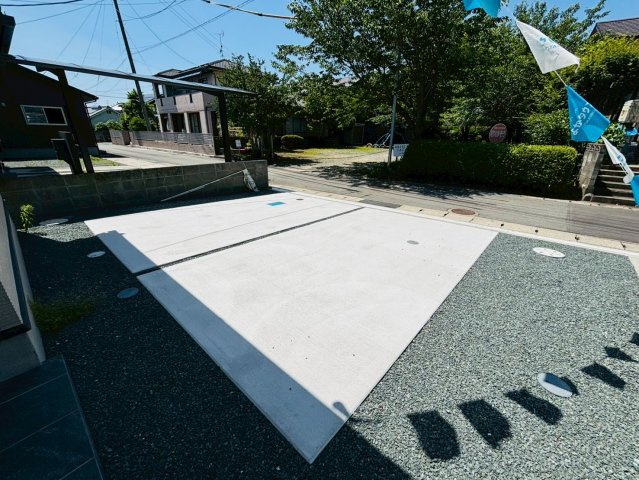 よかタウン／菊池郡大津町大津４期／２号棟の駐車場