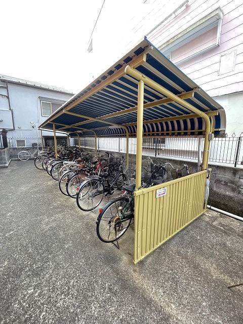 シェルプール弐番館の外観