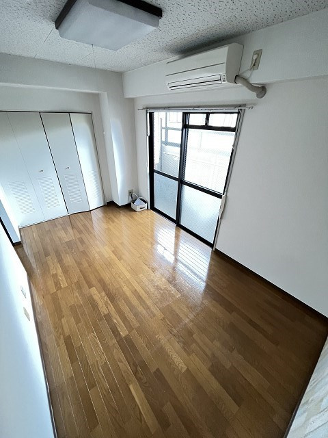 シェルプール弐番館の居間・リビング