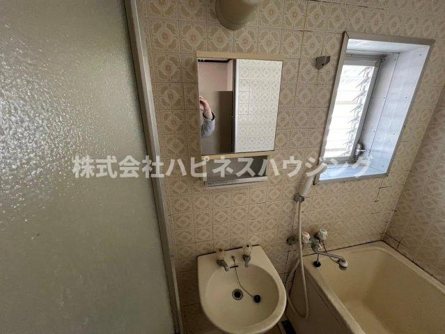 東宮前ハイツの洗面所