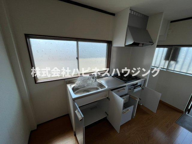 コーポ嶋脇のキッチン|収納方法なキッチン