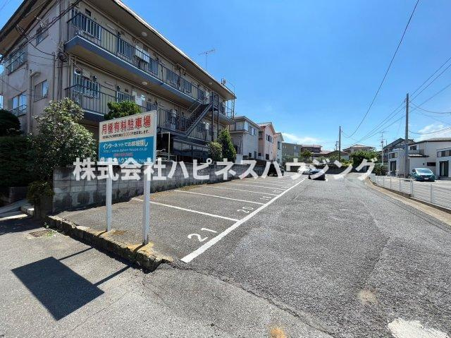 コーポ嶋脇の駐車場