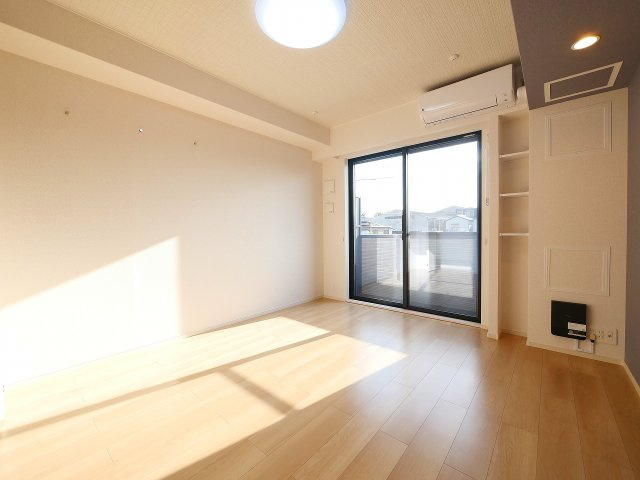 ヒカルサ奈良大森西ノースの寝室|広くて明るい寝室