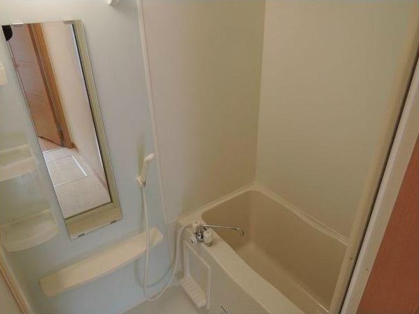 クローバーハイツの浴室
