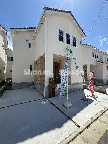 【外観】 | 現地堂々建物完成しております。
ご希望の際は湘南シーズンまで、お気軽にお問合せ下さいね♪