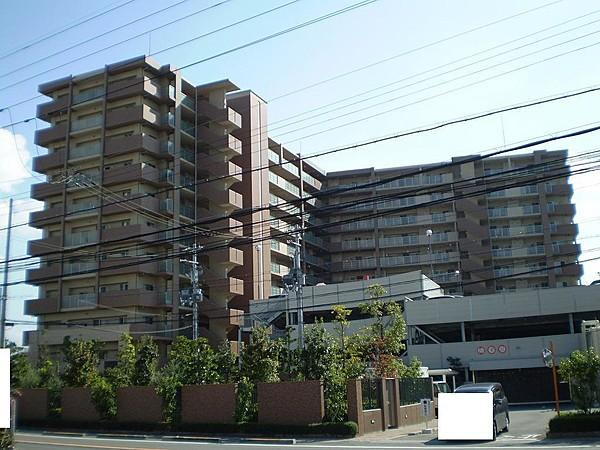 グレイスゲート八尾の外観