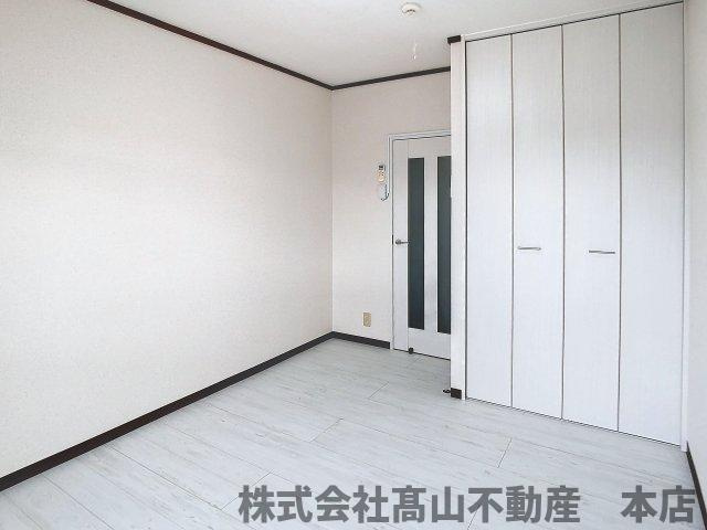 インフィニティーの居間・リビング