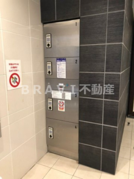 クレアート大手前グランアクシア　BRAVI不動産のその他共用部分|【クレアート大手前グランアクシア】宅配ボックス