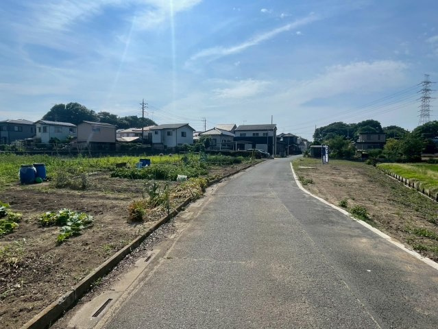 敷地面積113.3坪！　売地　宮代町須賀の前面道路含む現地写真|南道路！南側公道約４ｍ、５６ｍ以上の接道でお車の出し入れもラクラクです♪