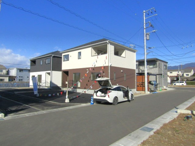 【前面道路含む現地写真】 | クレイドルガーデン甲府市青葉町第2　1号棟 | 前面道路含む現地写真です