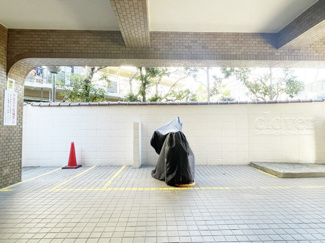 【駐車場】 | バイク置き場。空き区画の有無や駐輪料金、サイズおよび排気量規定などについては、改めてお問い合わせください。～即日のご見学可能～　お問合せはお気軽にどうぞ。
