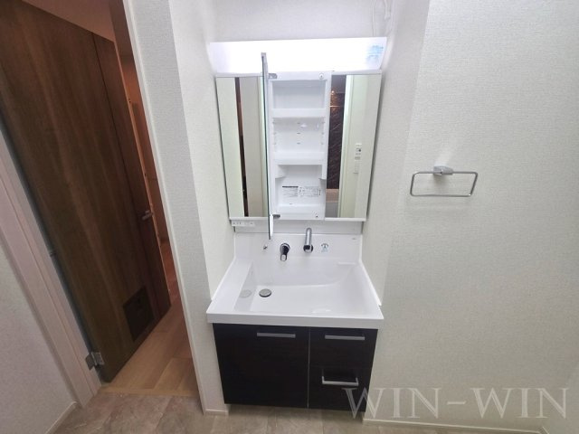 キルシュ 曙 Ⅲの独立洗面台