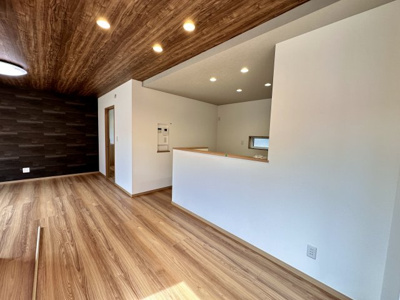 【ダイニング】