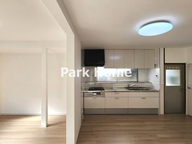 高知市一宮東町4丁目　中古戸建ての居間・リビング