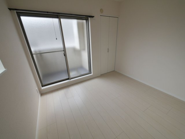【バルコニー】 | クレア名島 | 別号室の写真になります。現況優先。