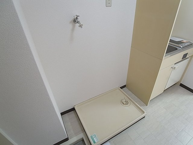 シティーエステート若葉台の洗面所|室内洗濯機置き場