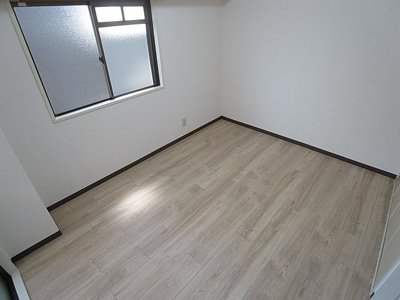 【居間・リビング】 | シティーエステート若葉台 | 一人暮らしにはちょうど良いサイズ