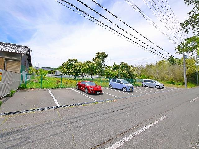 ミオカーナ青山駐車場の駐車場