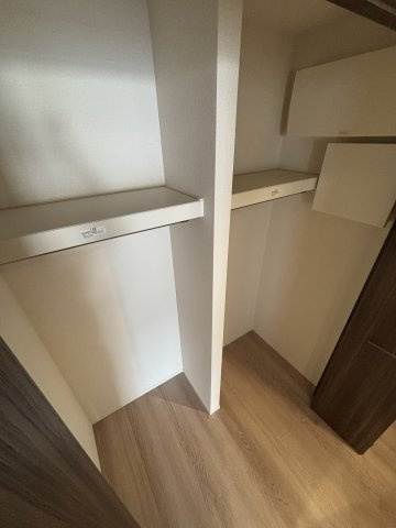 【収納】Ｄ－ＲＯＯＭ高須２丁目　A棟