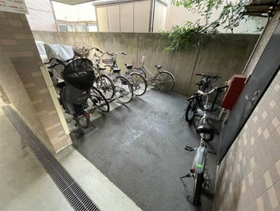 【その他共用部分】 | オーヴェスト横浜 | 駐輪場