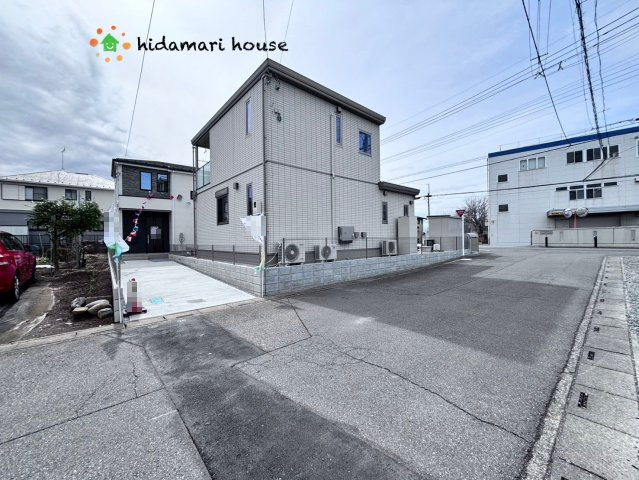 上尾市中分　2期　新築戸建　Grace02の前面道路含む現地写真