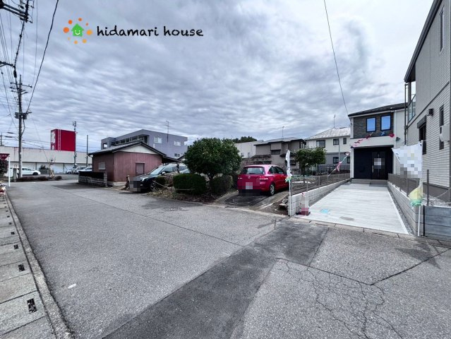 上尾市中分　2期　新築戸建　Grace02の前面道路含む現地写真