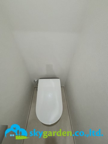 平塚市御殿4丁目　中古戸建のトイレ