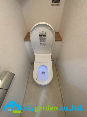 平塚市御殿4丁目　中古戸建のトイレ