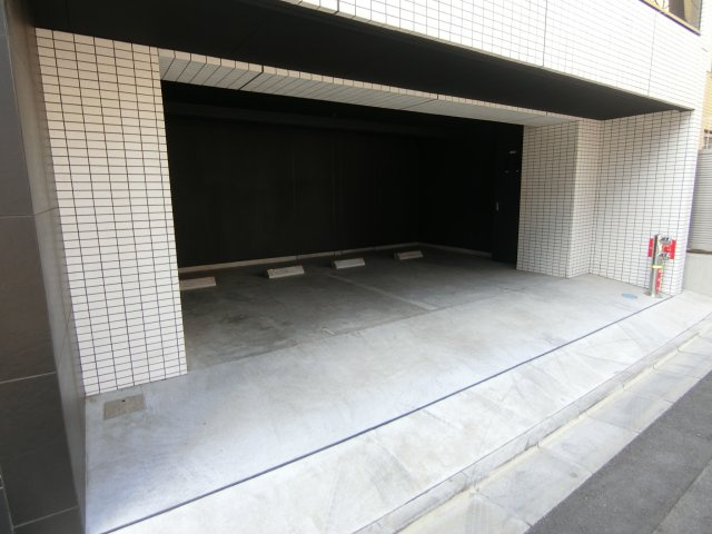 LOG武蔵小杉の駐車場