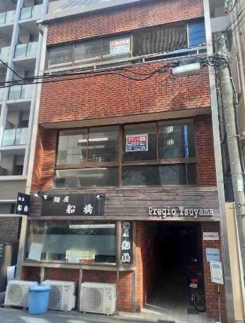 プレジオツヤマ