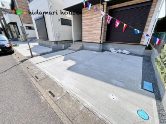 上尾市原市　13期　新築戸建　ケイアイスタイル　01の駐車場