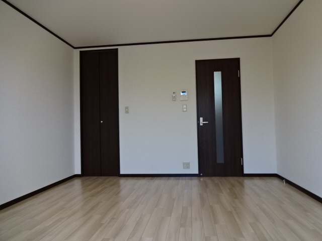 コンフォートテクノIIIの居間・リビング